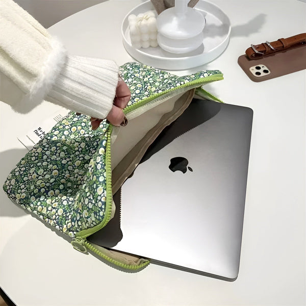 Floral Pattern Laptop Sleeve