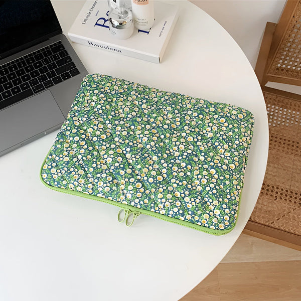 Floral Pattern Laptop Sleeve