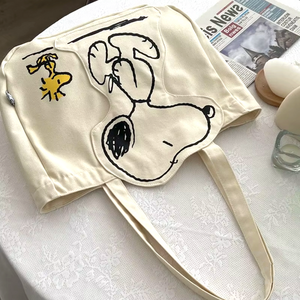 Peanuts Snoopy Canvas Daily Tote