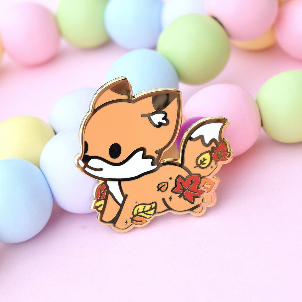 Cute Fox & Fallen Leaves Enamel Pin