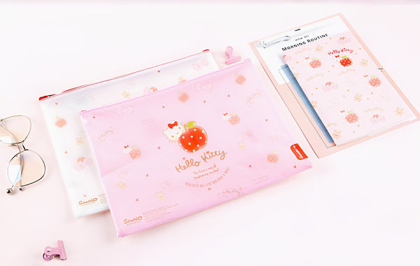 Hello Kitty Strawberry Zipper Pouch