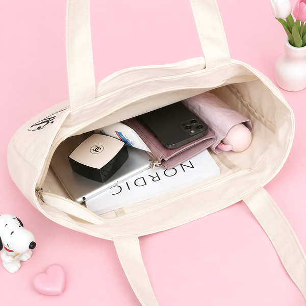 Peanuts Snoopy Canvas Daily Tote