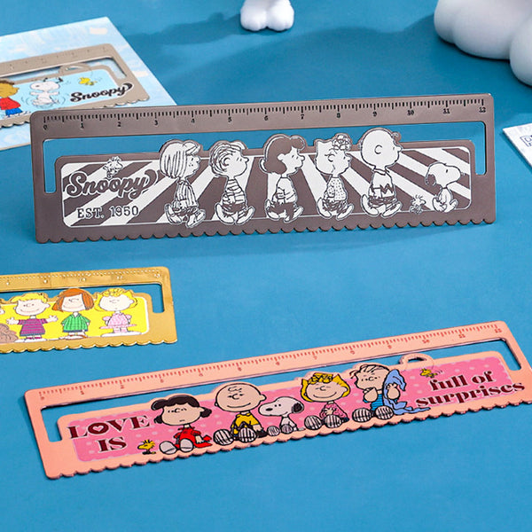 Peanuts Snoopy Die-Cut Bookmark Ruler