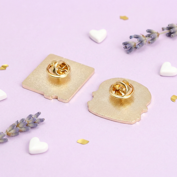 Peanuts Snoopy Enamel Pin