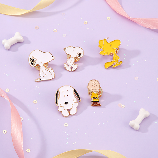 Peanuts Snoopy Enamel Pin