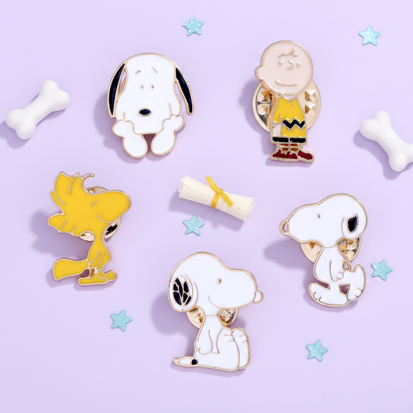 Peanuts Snoopy Enamel Pin