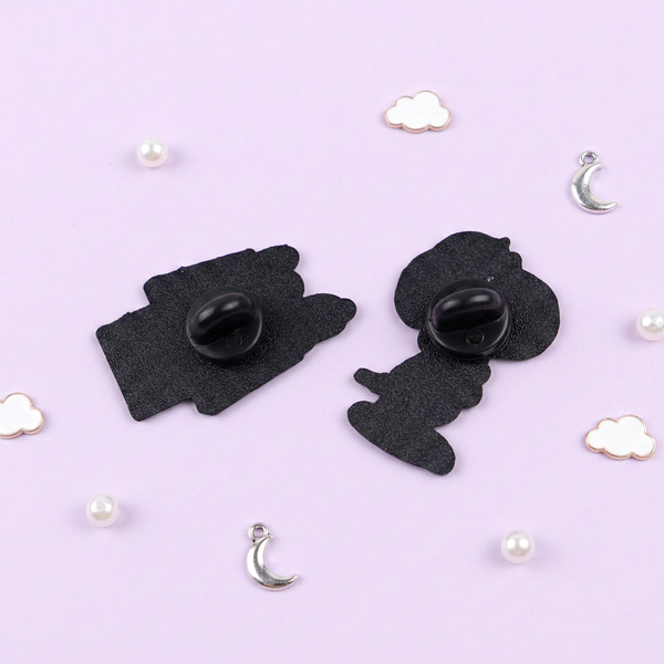 Peanuts Snoopy Enamel Pin - Happy Days