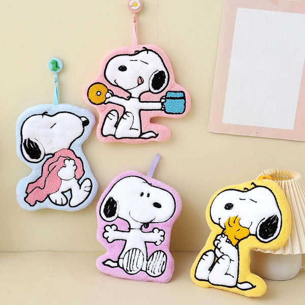 Peanuts Snoopy Happy Essentials Hand Towel