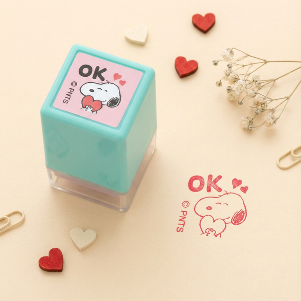 Peanuts Snoopy Pre-Inked Character Stamps