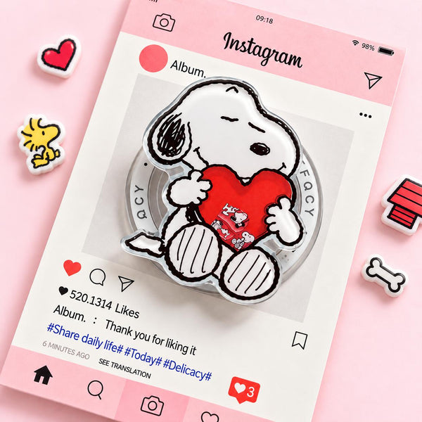 Snoopy Love Hug Magnetic Phone Grip