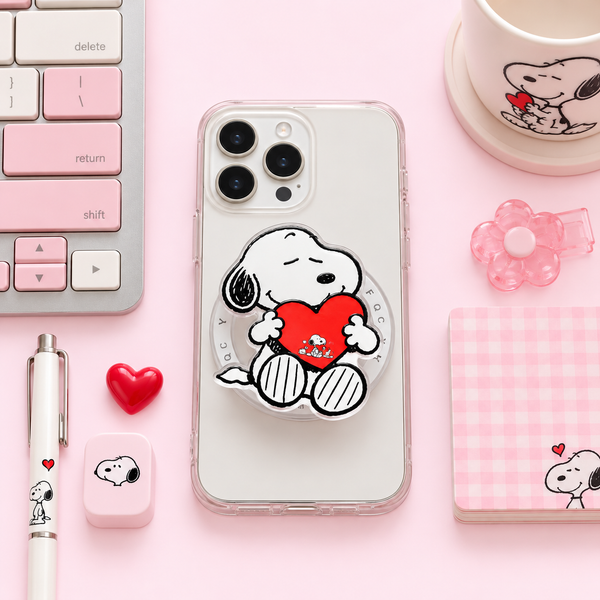 Snoopy Love Hug Magnetic Phone Grip