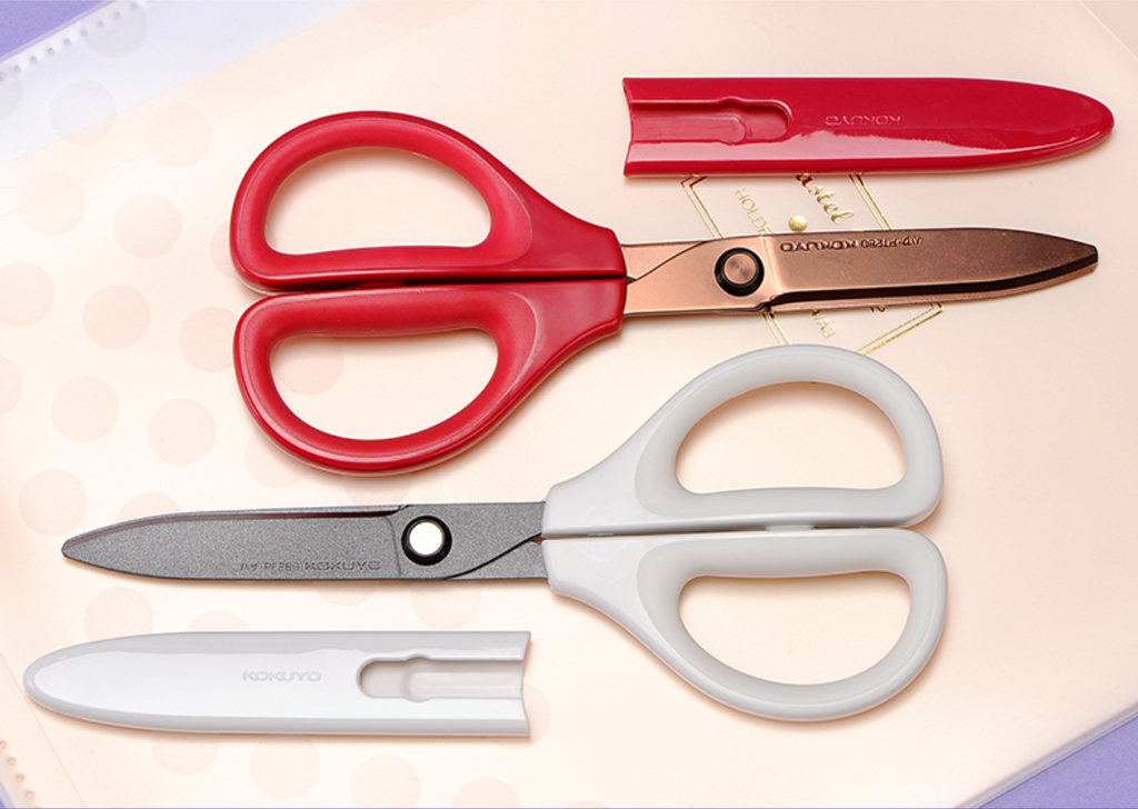 1pc KOKUYO WSCN-HS250 AIRO FIT SAXA Adult Hand Craft Scissors Non-sticky  Glue Save Effort School Office Stationery Supplies - AliExpress