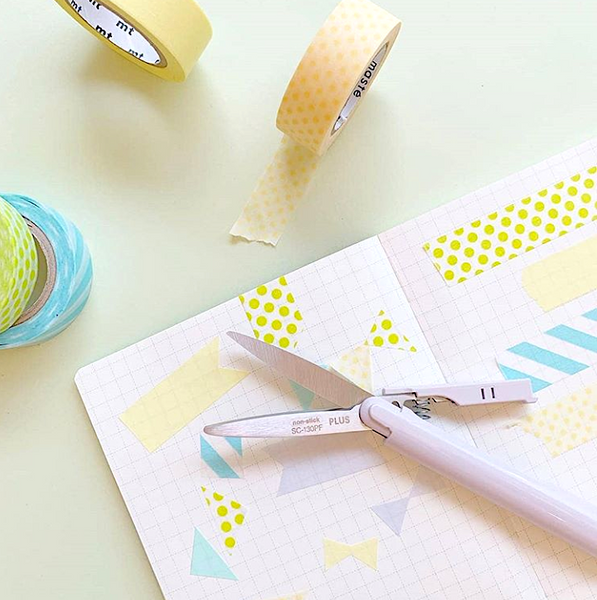 Plus Compact Pen Style Twiggy Scissors